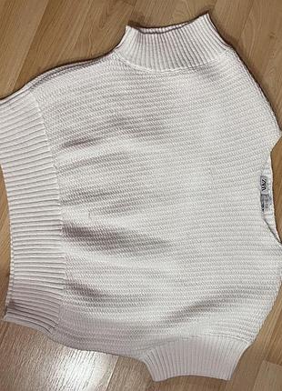 Дуже гарна кофтинка zara