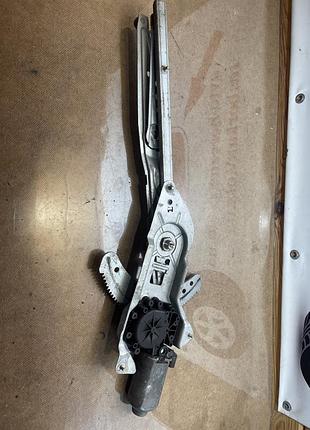 Б/в стеклоподъемник электро перед правый renault kangoo 1 7700303553