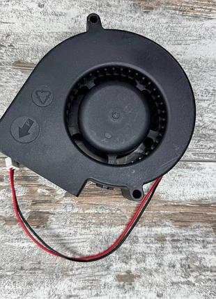 Центробіжний вентилятор delta electronics bfb1012vh 12в 5300 об/хв 2.7а для серверів, чпу та електроніки