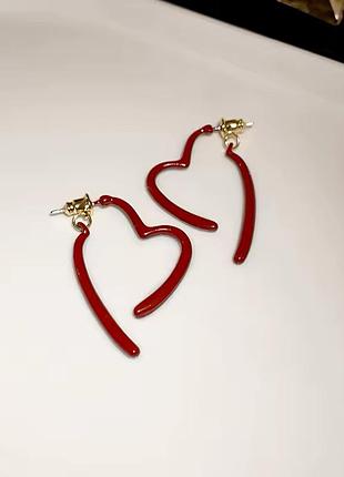 Серьги сердца бордовые сердечки