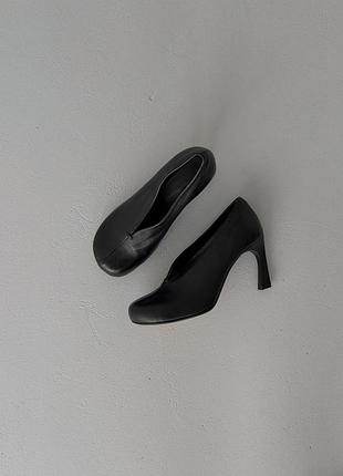 Туфли с анатомически-расширенным мысом olli shoes кожаные черные