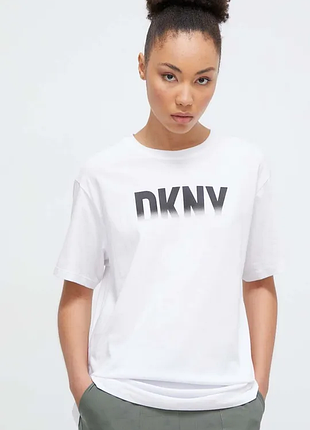 Жіноча футболка dkny m