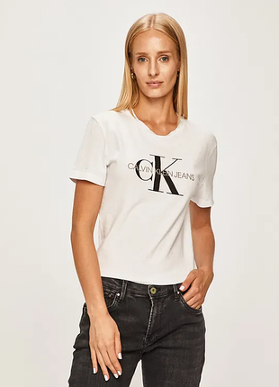 Жіноча футболка calvin klein l