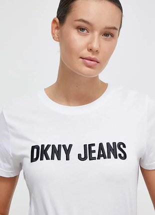 Женская футболка dkny s