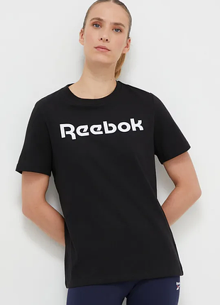 Жіноча футболка reebok m