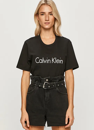 Жіноча футболка calvin klein