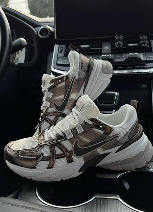 Nike v2k run premium 3
