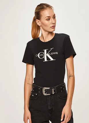 Жіноча футболка calvin klein