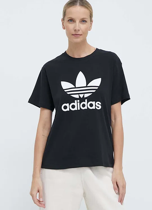 Жіноча футболка adidas m