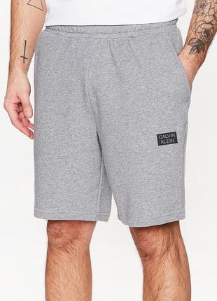 Чоловічі шорти calvin klein