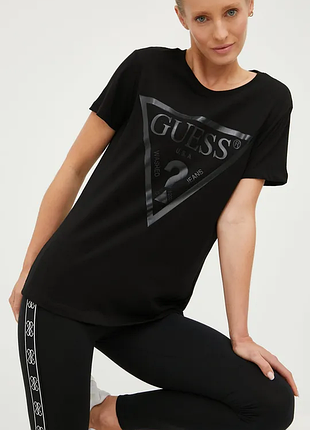 Жіноча футболка guess