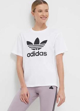 Жіноча футболка adidas xl