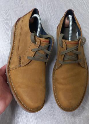 Кожаные мужские туфли clarks