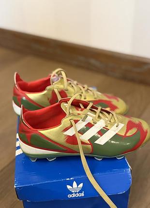 Бутси фірмові adidas, для футболу
