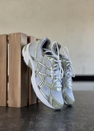 Кросівки asics