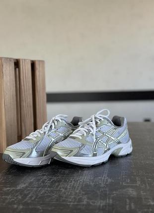 Кросівки asics 3