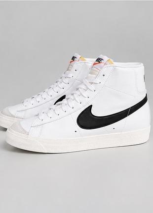 Nike blazer mid ʼ77 білі високі кросівки із замшевим носком