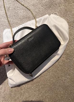 Сумка жіноча furla чорна шкіряна крос-боді на ланцюжку