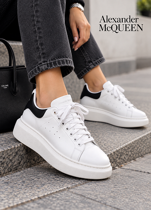 Кроссовки alexander mcqueen белые кожаные oversized sneakers размер 42