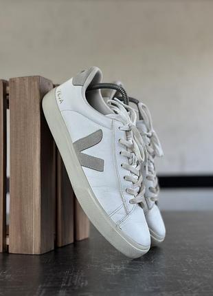 Кросівки veja