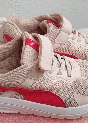 Кроссовки бренда puma 2