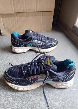 Кросівки brooks defiance 8 5