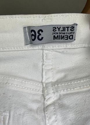 Белые джинсовые шорты 6