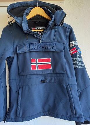 Куртка-анорак мужская из материала софтшелл (softshell) от французского бренда geographical norway 3