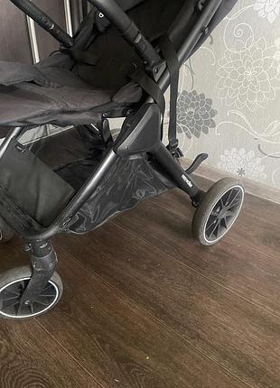 Прогулочная коляска easywalker jackey, черная 5