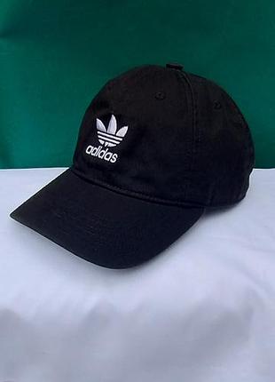 Оригинальная кепка adidas, размер 54-58.