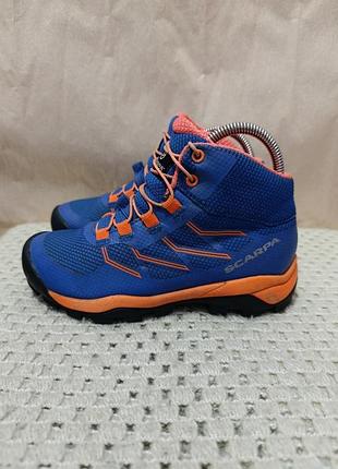 Водонепроницаемые ботинки scarpa waterproof