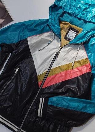 Вітрівка pull&bear
 розмір s 2