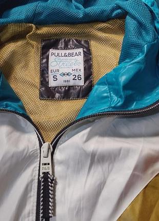 Вітрівка pull&bear
 розмір s 4