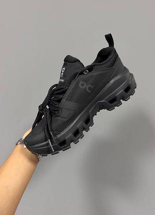 On cloudrock 
waterproof full black 5