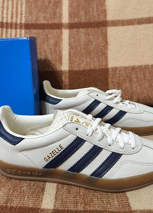 Новые женские кроссовки adidas gazelle
