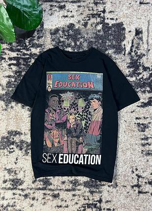Футболка sex education