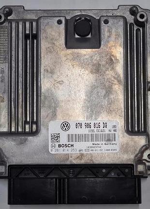 Блок управління двигуном ебу volkswagen t5 2.5tdi 070906016dq 0281014253