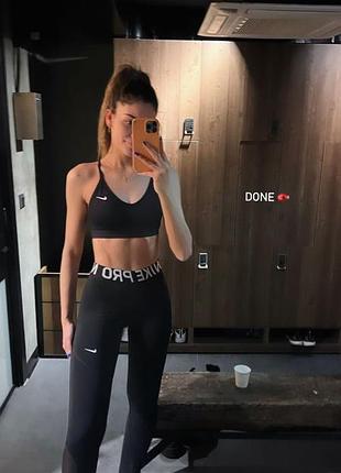 Спортивный топ nike