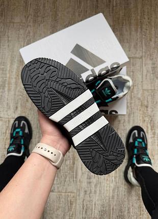 Женские кроссовки adidas 2