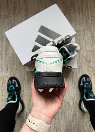 Женские кроссовки adidas 4