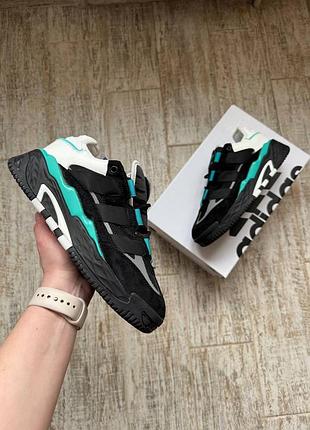 Женские кроссовки adidas 6