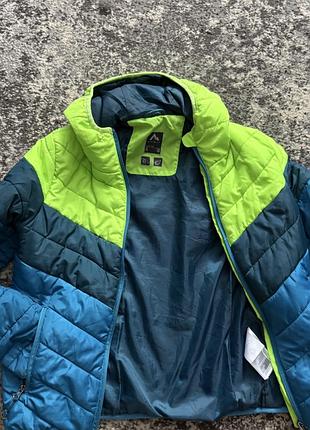Продам дитячу куртку 2