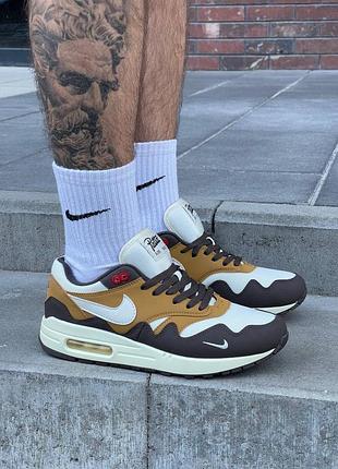 Мужские кроссовки nike air max 1 x patta beige brown