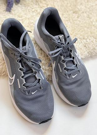 Бігові кросівки nike 2