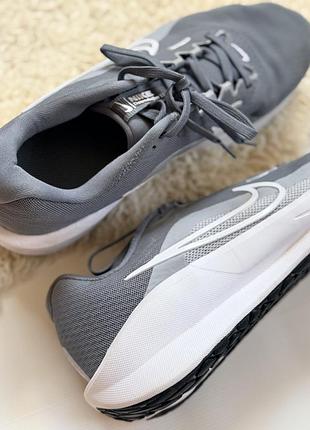 Бігові кросівки nike 4