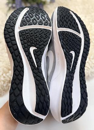 Бігові кросівки nike 6
