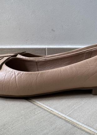 Продам шкіряні балетки lasocki 4