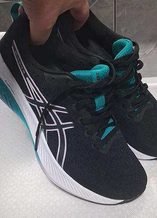 Женские кроссовки asics 3