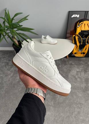 Кроссовки женские alo recovery mode sneaker natural white gum