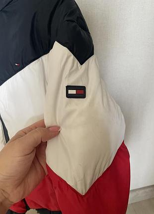 Пуховик tommy 2